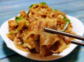 肥牛入口香嫩爽口唇齿留香回味无穷