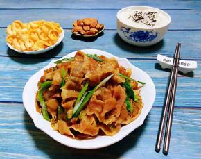 每天的早餐是一天中最为重要的一餐所以要营养丰富