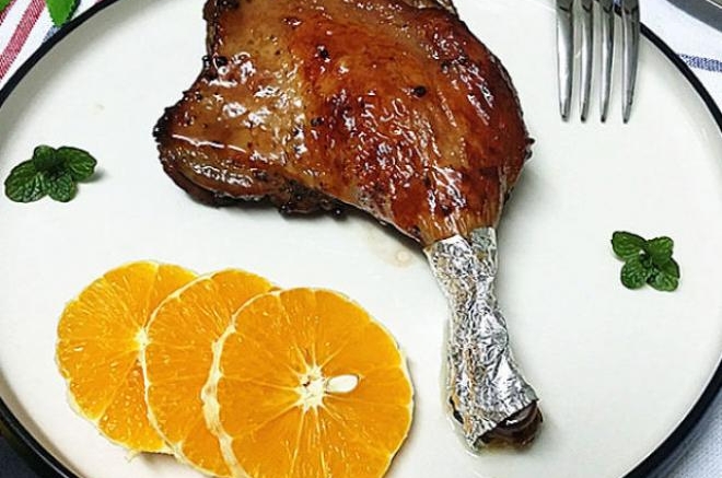 黑胡椒牛排酱烤鸭腿