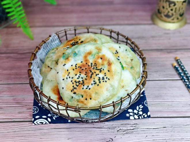 胡萝卜粉丝韭菜饼