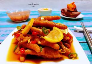 网红柠檬凤爪也是非常不错的下酒佳肴噢