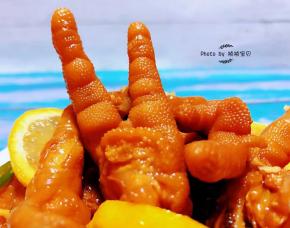 凤爪入口酸辣可口口感非常棒