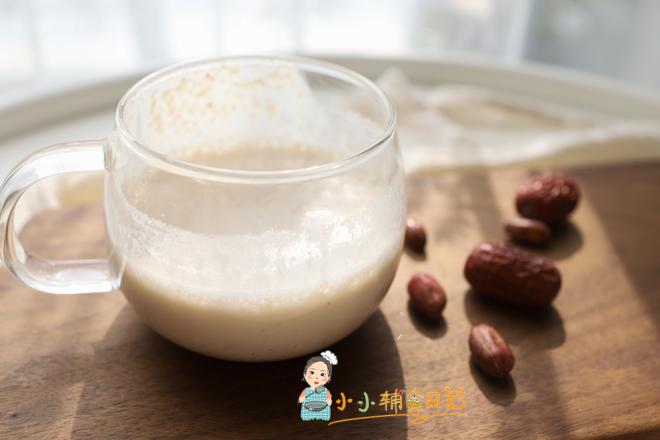 12个月以上辅食花生红枣奶浆