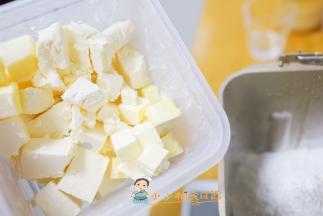 这是黄油用冷冻的黄油75g