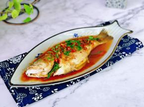 简单美味，蒸出来的鱼营养流失最少呦～