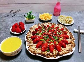 生活中就是要经常给自己调剂一下会美美滴噢