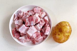 准备好需要的食材。