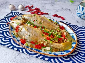 笋的鲜香加上黄鱼的鲜美，米饭都吃多了，