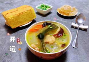 搭配方糕、皮冻、辣不算一起吃美味至极