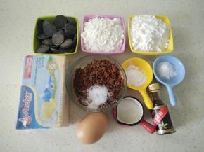 先准备好材料。