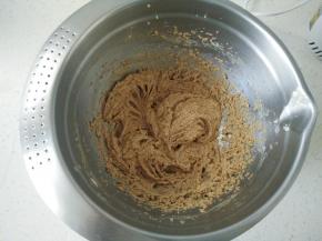 加入香草精打匀。