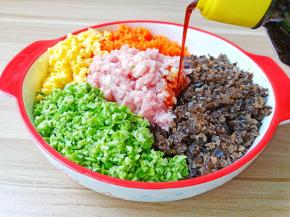 加上两勺生抽。