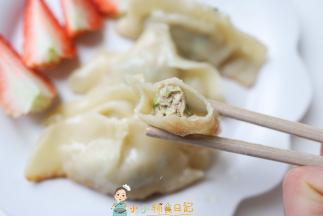 给孩子吃最好就不要加调味料做出来也会很好吃的，或者加一点香菇粉调味也很不错