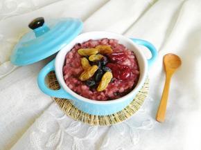 营养又好吃的黑米粥。