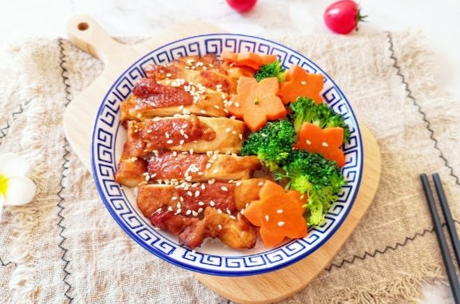 照烧鸡腿饭