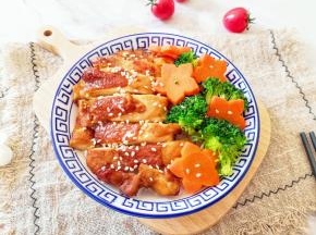 宝贝哈喇子都流出来了。