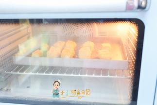 烤箱预热175度烤15分钟即可，也可以油炸