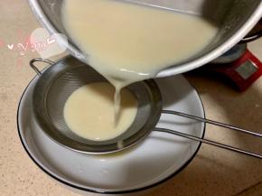 搅拌至融化，然后过筛。