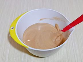 做好的蛋糕糊，细腻饱满。