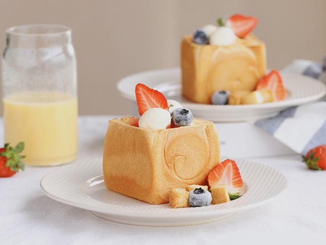 吐司料理里面最受欢迎的做法：水果冰淇淋厚多士