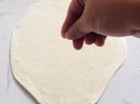 均匀地撒少许盐！