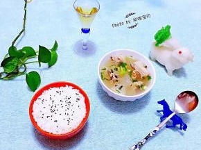 羊排和冬瓜的营养价值都非常丰富经常食用对身体有益处