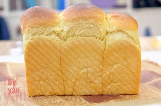 大爆头吐司—牛奶蛋黄吐司