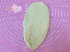 不必松弛，直接擀开。