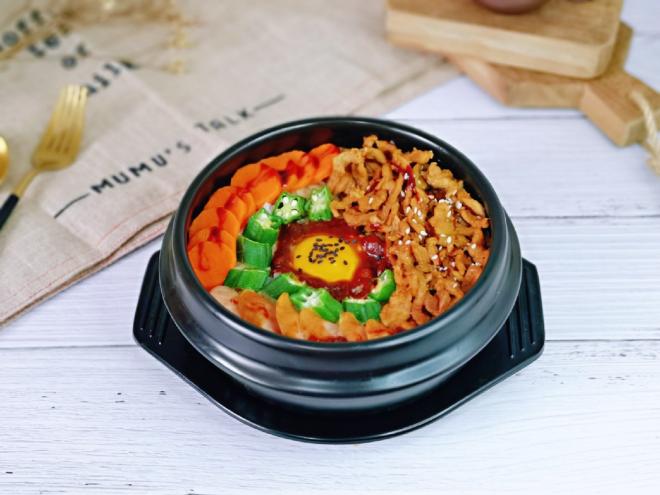 肉丝时蔬石锅拌饭