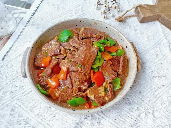 双椒炒牛肉