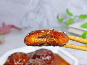 我要开动喽～一口气吃三个，好吃停不下来！