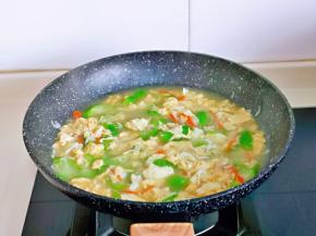 大火煮1分钟，关火出锅。