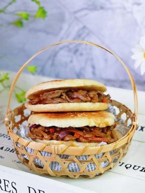 加一杯牛奶，能量满满一整天。