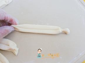 两边捏紧