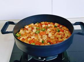 大火烧开煮1分钟关火出锅。