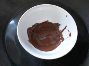 巧克力隔热水融化