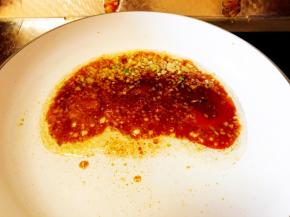 等汁子沸腾了，关火。