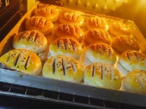 烤好拿出来，放凉装密封袋里，