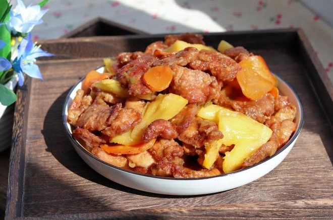 菠萝咕咾肉