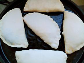 放入电饼铛中烙熟。