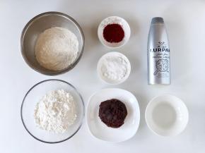 准备好食材，用乐派克液体黄油就不用提前拿出冰箱软化啦，馅料可以用你喜欢的。