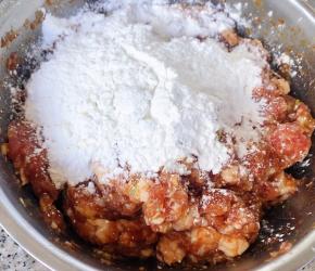 肉馅中添加适量淀粉