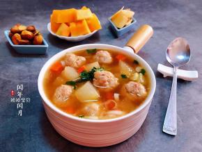 冬瓜胡萝卜肉丸也是宴客的必备拿手美味佳肴