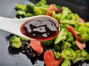 1勺蚝油。