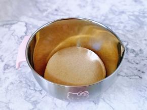 取出揉圆，放器具中。