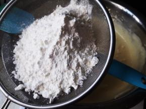 筛入低筋粉