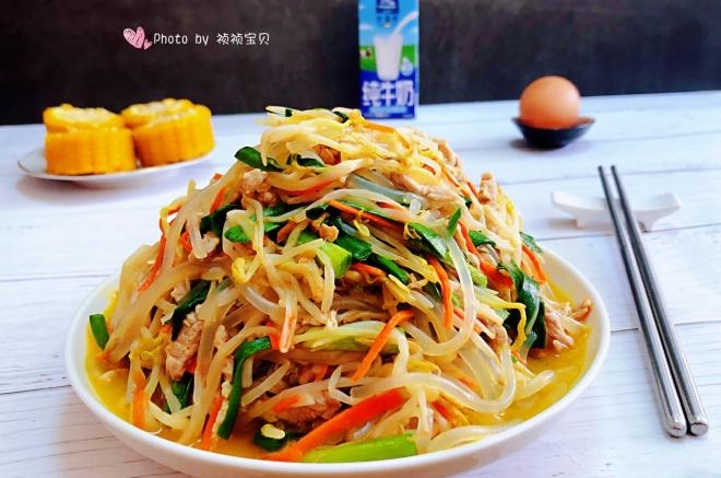 韭菜粉条炒豆芽