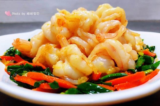 韭菜胡萝卜炒虾仁