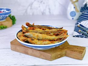 淋油后，装盘即可食用。