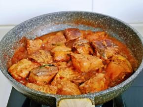 大火收汁至浓稠即可关火。